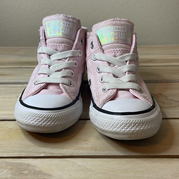 Converse No Tie Shoes - Picture 3 of 10